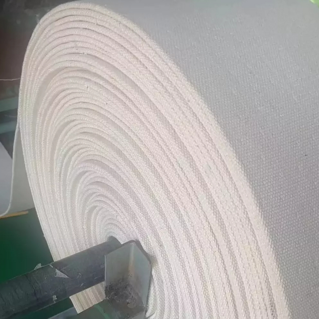 Cinturón transportador de algodón blanco