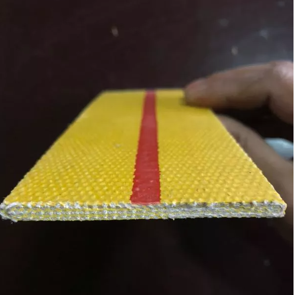  Correa de transmisi&oacute;n plana