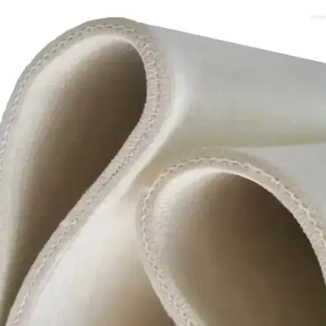 Cinta transportadora de fieltro blanco